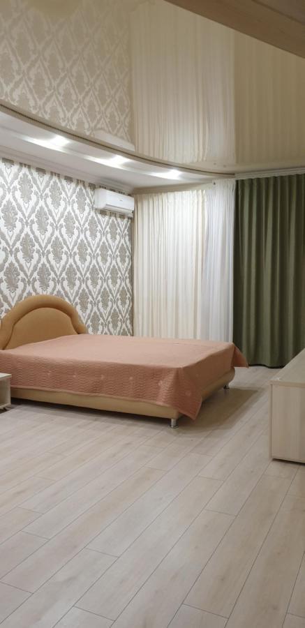 Apartament Near Dnieper Tjerkasy Eksteriør billede
